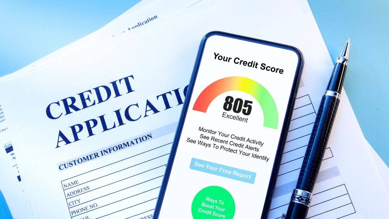 Zable Credit Card with a credit score report showing excellent rating